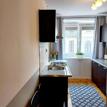 Апартаменты Corner Apartament Pilsudskiego - 5 Min Od Dworca Glownego - Main Railway Station