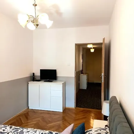 Apartment Corner Apartament Pilsudskiego - 5 Min Od Dworca Glownego - Main Railway Station *